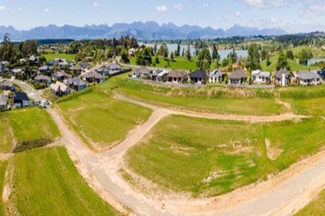 Photo of property in 2 Les Wakefield Road, Mapua, 7005