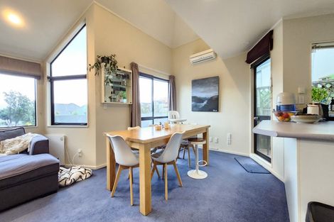 Photo of property in 8a Countess Close, Maupuia, Wellington, 6022