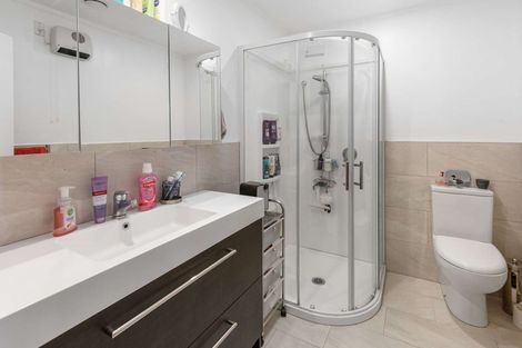 Photo of property in 15 Elmslie Place, Owhata, Rotorua, 3010