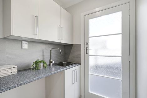 Photo of property in 37 Allard Street, Edgeware, Christchurch, 8013