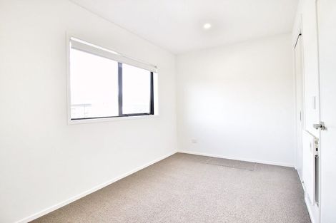 Photo of property in 26 Kotuitui Street, Manukau, Auckland, 2104