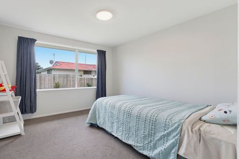 Photo of property in 205 Queenspark Drive, Parklands, Christchurch, 8083