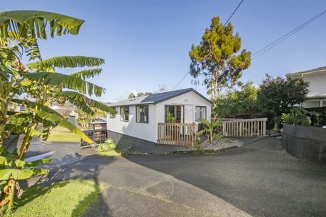 Photo of property in 27 Routley Drive, Glen Eden, Auckland, 0602