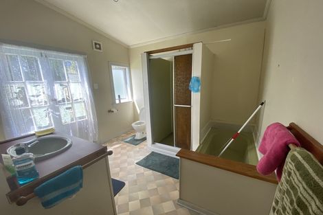 Photo of property in 87 Konini Road, Titirangi, Auckland, 0604