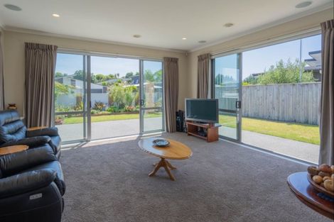 Photo of property in 4 Petrel Close, Paraparaumu Beach, Paraparaumu, 5032
