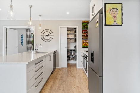 Photo of property in 7 Livingstone Drive, Papamoa Beach, Papamoa, 3118