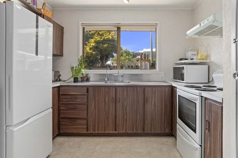 Photo of property in 2/230 Ngatai Road, Otumoetai, Tauranga, 3110