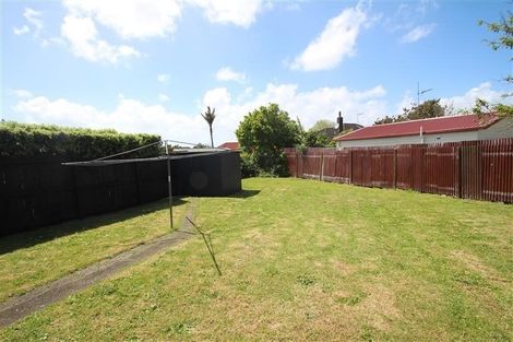 Photo of property in 64 Tripoli Road, Panmure, Auckland, 1072