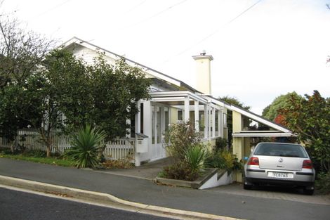 Photo of property in 2 Granville Terrace, Belleknowes, Dunedin, 9011