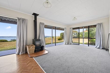 Photo of property in 986 Tinopai Road, Tinopai, Matakohe, 0593