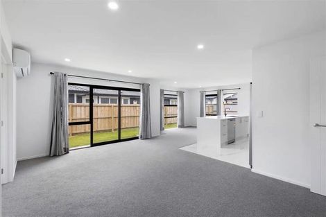 Photo of property in 23 Clonbunny Close, Rolleston, 7614