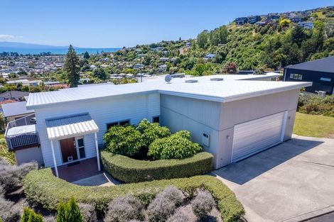 Photo of property in 33 Pinnacle Place, Wakatu, Nelson, 7011