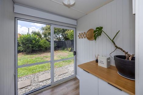 Photo of property in 8 Williams Place, Fairfield, Hamilton, 3214