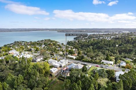 Photo of property in 2/42 Island Road, Beach Haven, Auckland, 0626