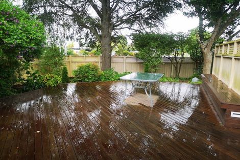 Photo of property in 2 Carrington Avenue, Hillcrest, Hamilton, 3216