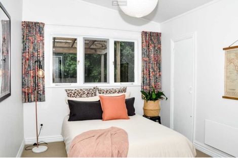 Photo of property in 22a Summer Street, Stanley Point, Auckland, 0624