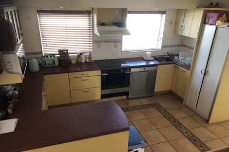 Photo of property in 46 Millstream Drive, Henderson, Auckland, 0610