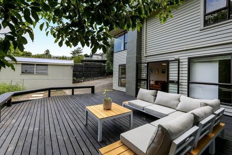 Photo of property in 7e Tasman Street, Vogeltown, New Plymouth, 4310