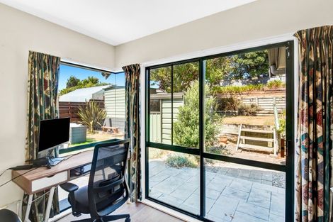 Photo of property in 22 Cedar Drive, Paraparaumu Beach, Paraparaumu, 5032