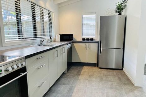 Photo of property in 25a Ludlam Crescent, Woburn, Lower Hutt, 5010