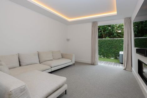 Photo of property in 1/30 Ocean View Road, Milford, Auckland, 0620