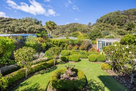 Photo of property in 425 Muritai Road, Eastbourne, Lower Hutt, 5013