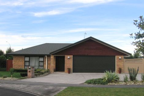 Photo of property in 32 Bouverie Crescent, Flagstaff, Hamilton, 3210