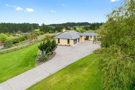 Photo of property in 34 Terry Smyth Drive, Kumeu, 0892