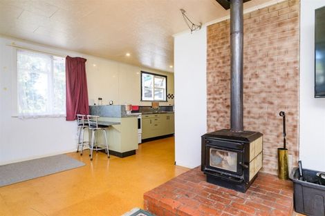 Photo of property in 100 Alexandra Street, Marton, 4710