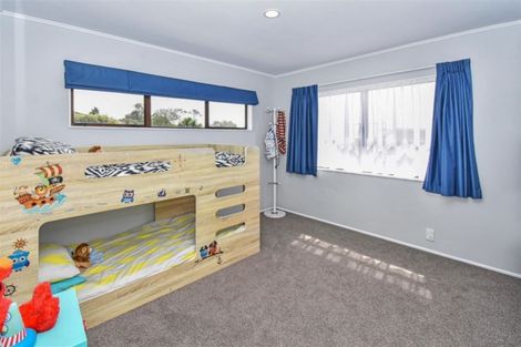 Photo of property in 17 Mellsop Avenue, Waiuku, 2123