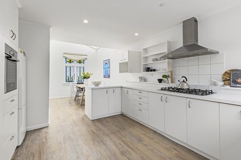 Photo of property in 18 Newman Terrace, Thorndon, Wellington, 6011