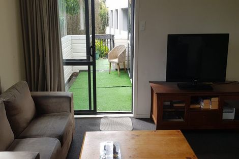 Photo of property in 8b Schnapper Rock Road, Schnapper Rock, Auckland, 0632