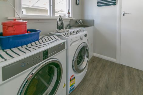 Photo of property in 5 Jackson Street, Darfield, 7510