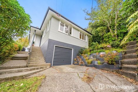 Photo of property in 11 Morrison Grove, Stokes Valley, Lower Hutt, 5019