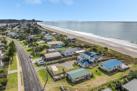 Photo of property in 563 Pukehina Parade, Pukehina, Te Puke, 3189