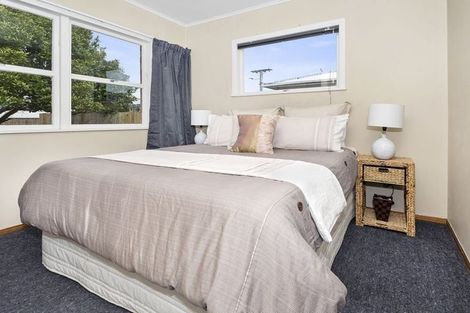 Photo of property in 27 Royston Street, Rosehill, Papakura, 2113