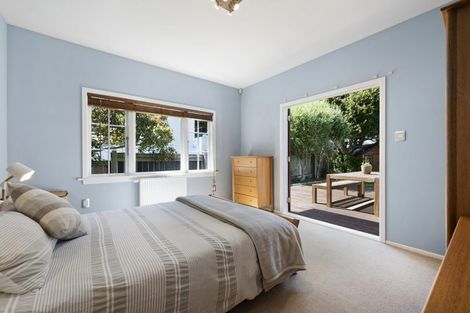 Photo of property in 30 Para Street, Miramar, Wellington, 6022