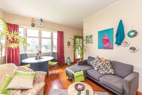 Photo of property in 2 White Street, Whanganui East, Whanganui, 4500