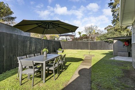 Photo of property in 16 Kea Place, Mangere Bridge, Auckland, 2022
