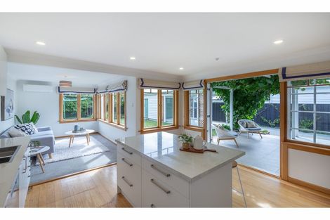 Photo of property in 91 Ashgrove Terrace, Somerfield, Christchurch, 8024