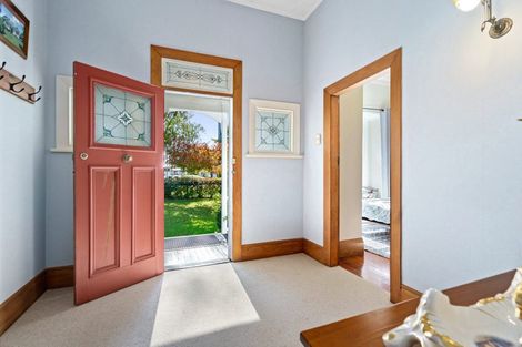 Photo of property in 41 Queen Street, Cambridge, 3434