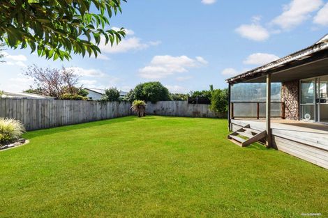 Photo of property in 4 Azalea Place, Waiuku, 2123