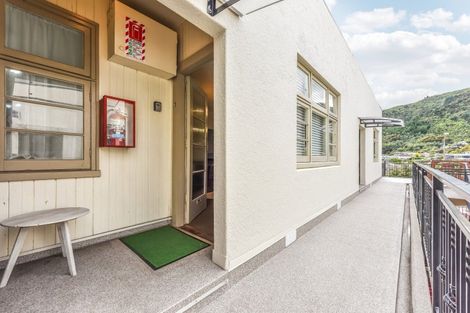 Photo of property in 11-19 Wellington Street, Picton, 7220