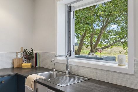 Photo of property in 104 Kaihau Road, Karioitahi, Waiuku, 2683