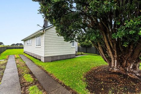 Photo of property in 16 Manchester Street, Patea, 4520