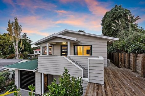 Photo of property in 7 Longview Rise, Massey, Auckland, 0614