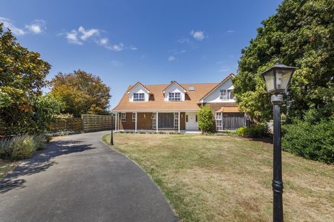 Photo of property in 153/155 High Street, Bulls, 4818