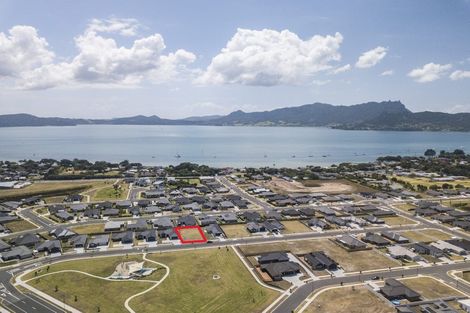 Photo of property in 15 Kapiakauri Road, One Tree Point, 0118