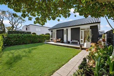 Photo of property in 1/19 Saltburn Road, Milford, Auckland, 0620