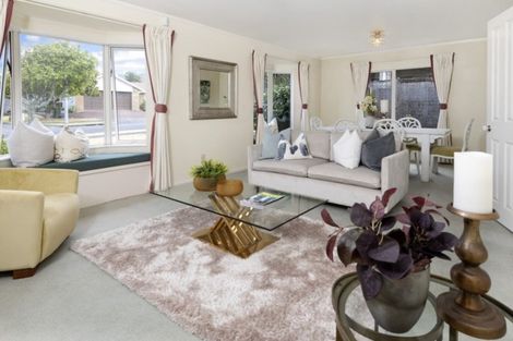 Photo of property in 24 Fremantle Place, Pakuranga Heights, Auckland, 2010